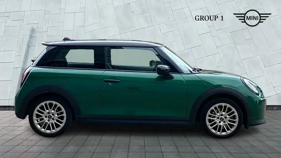 Used Mini Cooper S Hatch 201 HP (147 kW) 2024 Green Hatchback