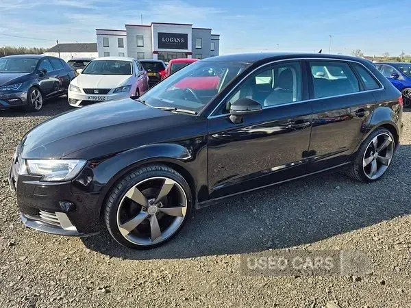 Begagnad Audi A3 Sport 150 HK (110 kW) 2018 Svart Sedan
