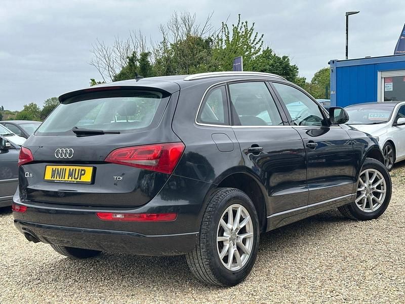 Usado Audi Q5 Business 170 HP (125 kW) 2011 Preto SUV