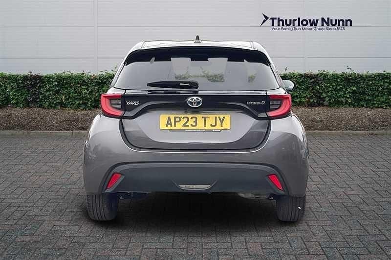 Used Toyota Yaris Hybrid Design 116 HP (85 kW) 2023 Grey Hatchback