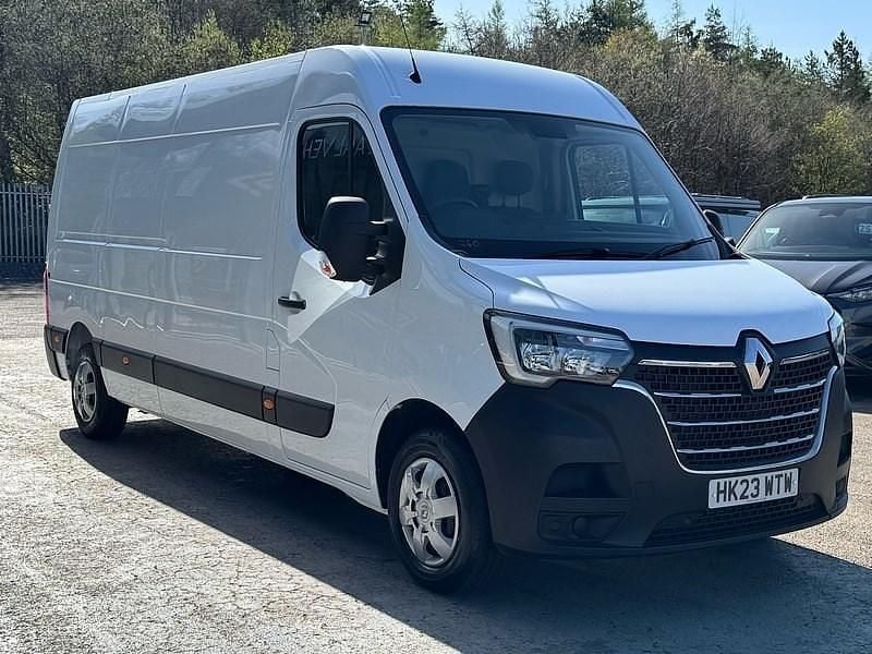 Used Renault Master Business 135 HP (99 kW) 2023 White MPV