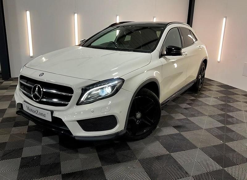Used Mercedes GLA220 AMG line 170 HP (125 kW) 2015 White SUV