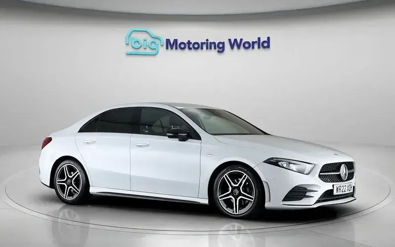 Used Mercedes A180 Executive 136 HP (100 kW) 2022 White Sedan