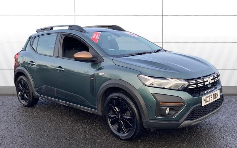 Used 2025 Dacia Sandero Extreme Hatchback | £12,757 (Good price) - Image 1/4