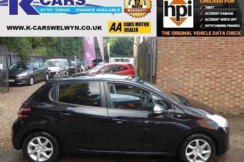 Blue Used 2015 Peugeot 208 Style Hatchback | £5,990 (Fair price) - Image 1/1