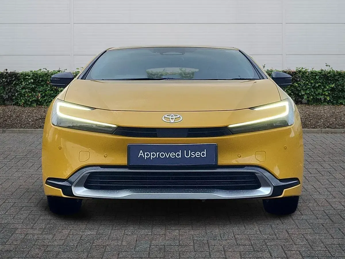 Used Toyota Prius 2025 Yellow Hatchback