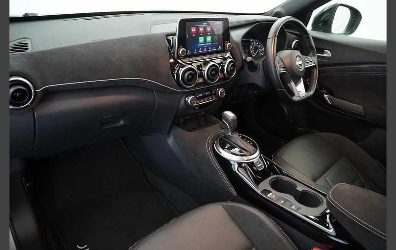 Used Nissan Juke Tekna+ 140 HP (102 kW) 2022 Silver SUV