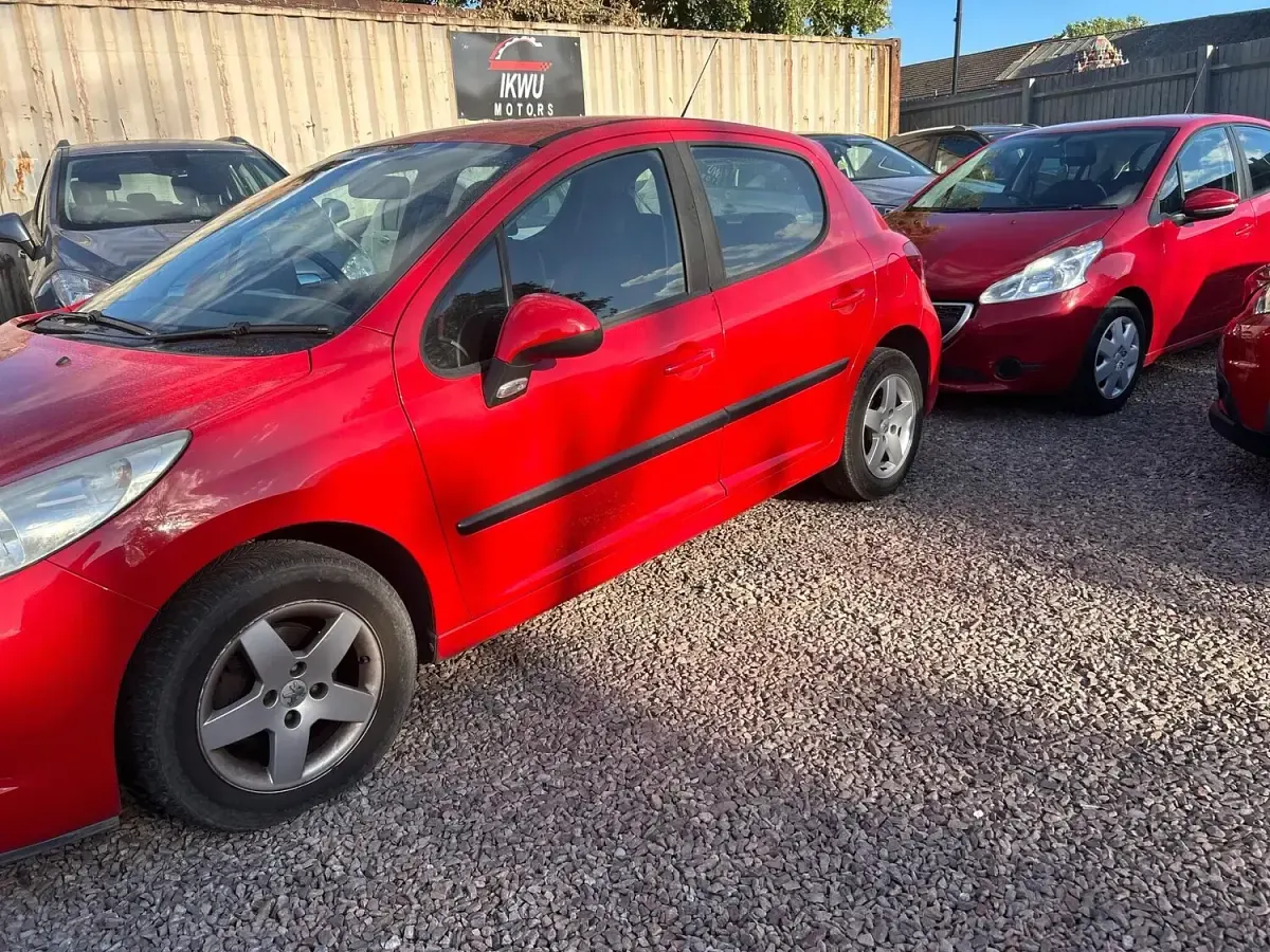 Used Peugeot 207 2010 Red Hatchback