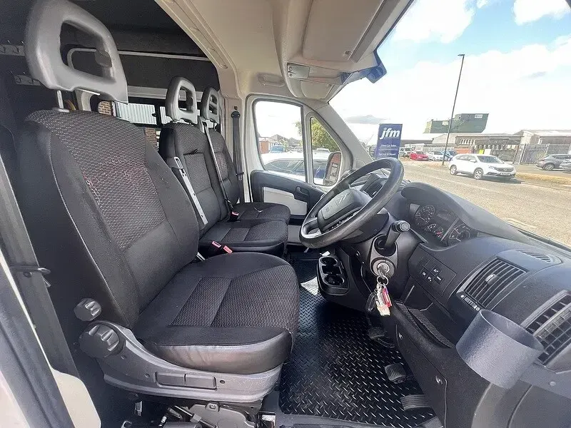 Used Citroën Relay 130 HP (95 kW) 2025 White Van