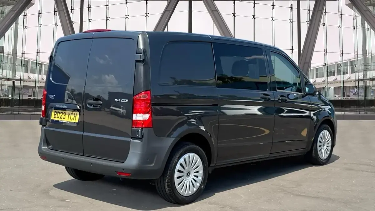 Used Mercedes Vito Progressive 136 HP (100 kW) 2023 Grey Van