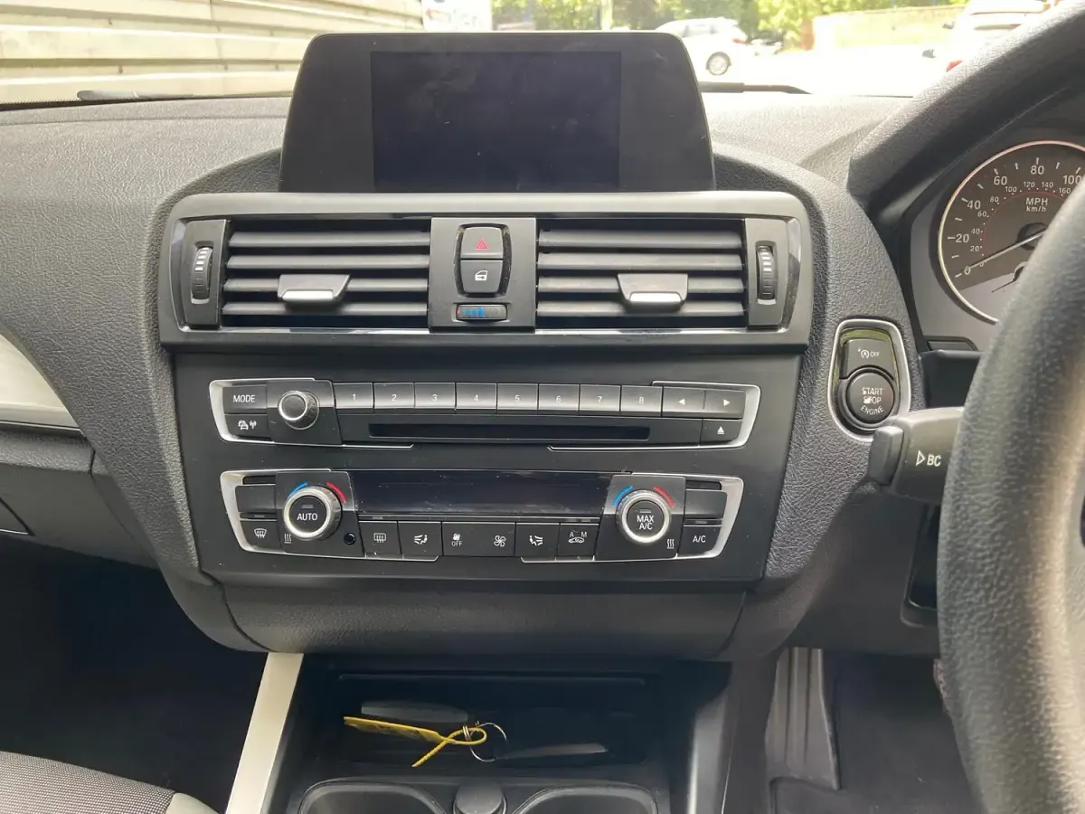 Used BMW 116 2014 White Hatchback