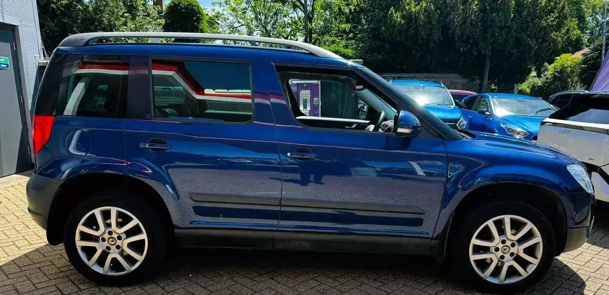 Used Skoda Yeti Elegance 140 HP (102 kW) 2012 Blue SUV
