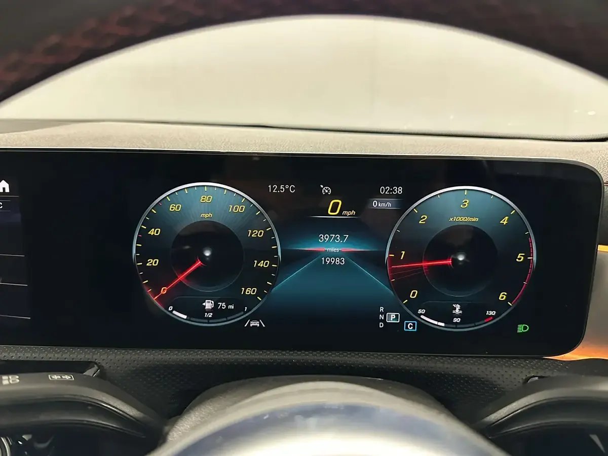 Gebraucht Mercedes CLA220 AMG Line Premium 190 PS (139 kW) 2023 Grau Limousine