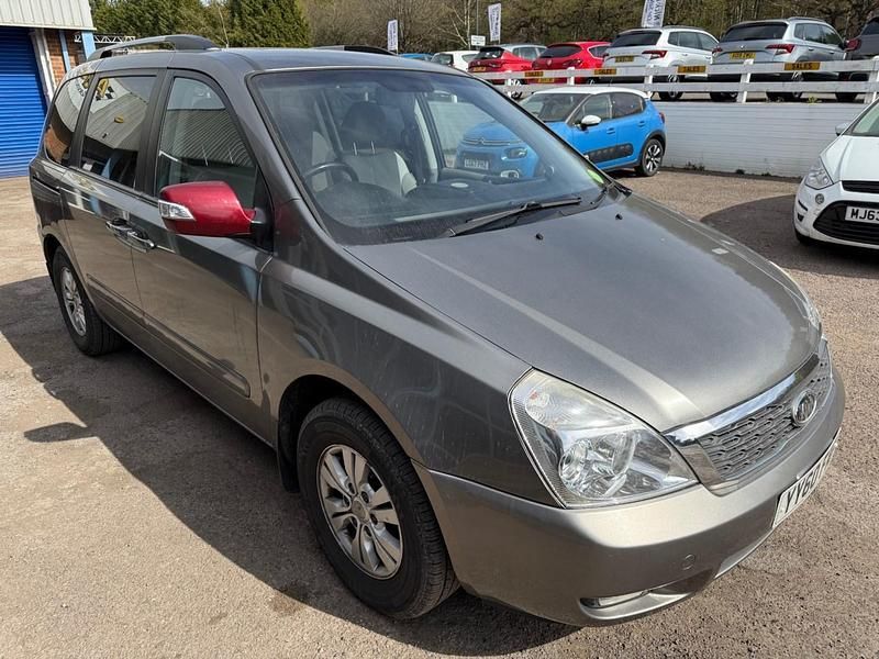 Silver Used 2010 Kia Sedona 2 MPV | £3,790 (Expensive) - Image 1/4