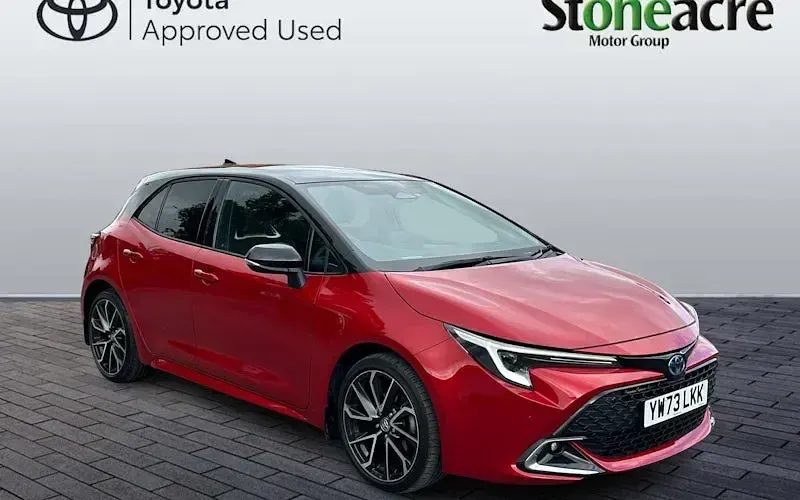 Used Toyota Corolla 140 HP (102 kW) 2026 Hatchback