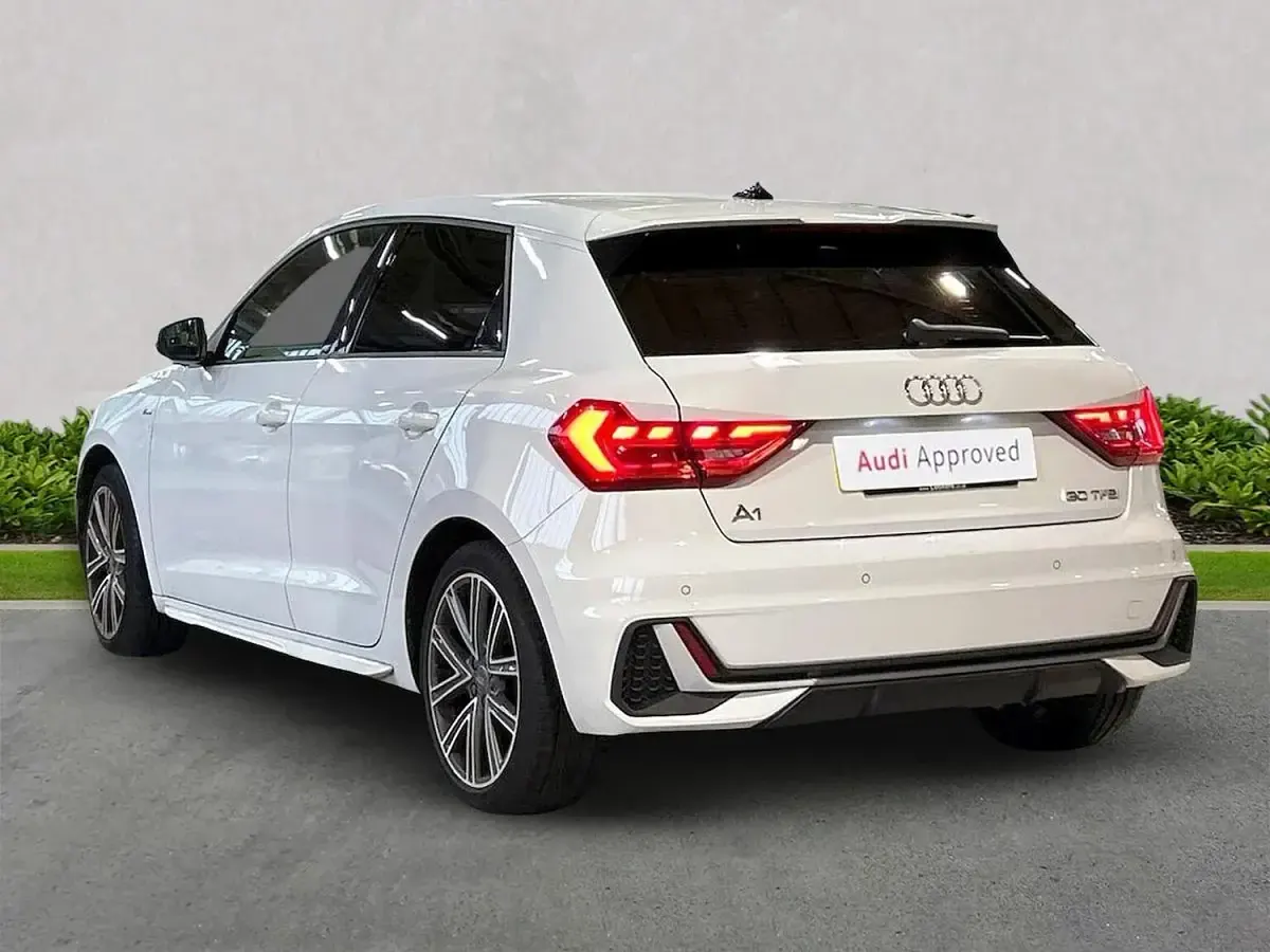 Used Audi A1 S-Line 116 HP (85 kW) 2019 White SUV