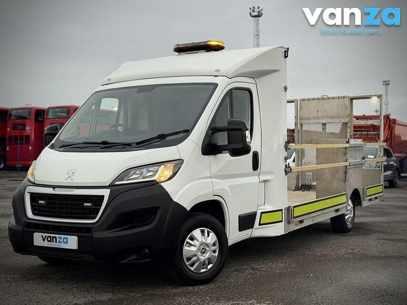 White Used 2021 Peugeot Boxer Van | £10,995 (Super price) - Image 1/4