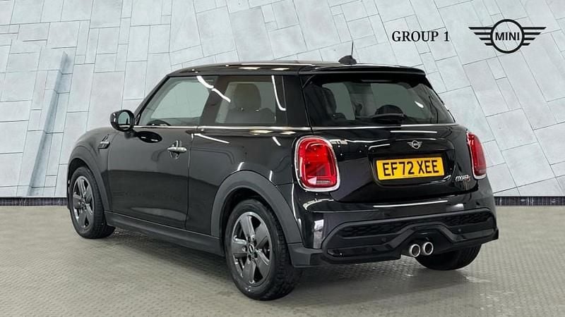 Used Mini Cooper S Classic 176 HP (129 kW) 2023 Black Hatchback