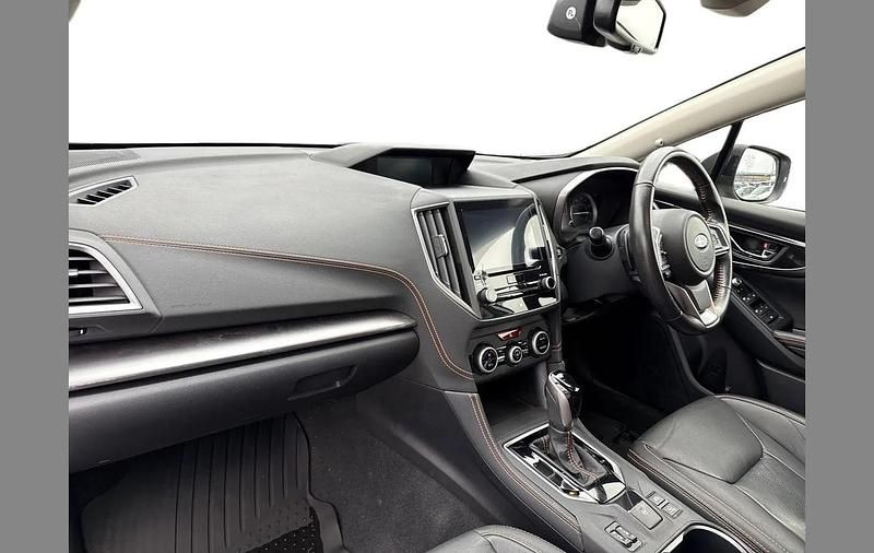 Used Subaru XV Premium 154 HP (113 kW) 2019 Silver SUV