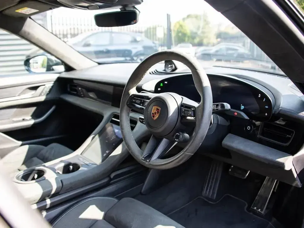 Used Porsche Taycan GTS 92 kW (126 HP) 2022 Sedan