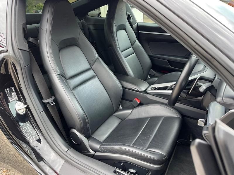 Used Porsche 911 Carrera 4S 450 HP (330 kW) 2019 Black Coupe