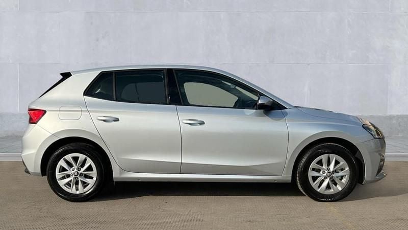 Used Skoda Fabia SE 95 HP (69 kW) 2025 Brilliant silver Hatchback