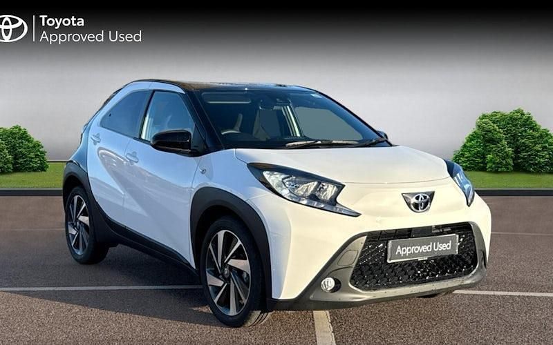 Used Toyota Aygo X 72 HP (52 kW) 2024 White SUV