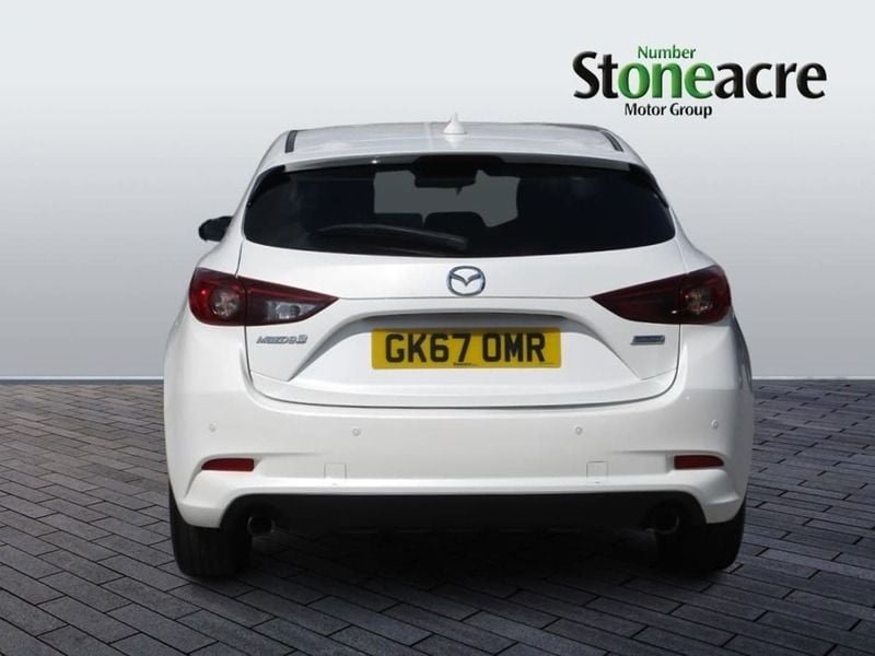Używany Mazda 3 120 KM (88 kW) 2017 Biały Hatchback