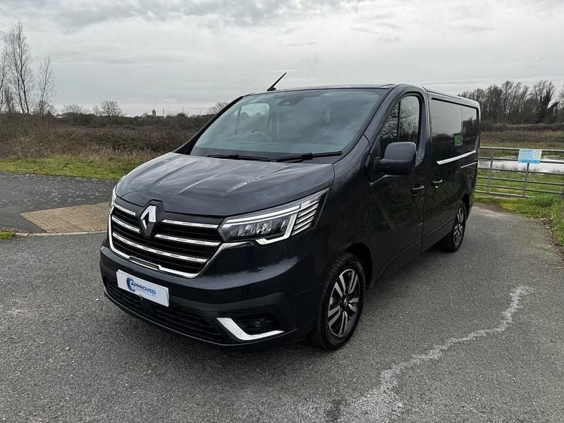 Used Renault Trafic 150 HP (110 kW) 2024 Grey