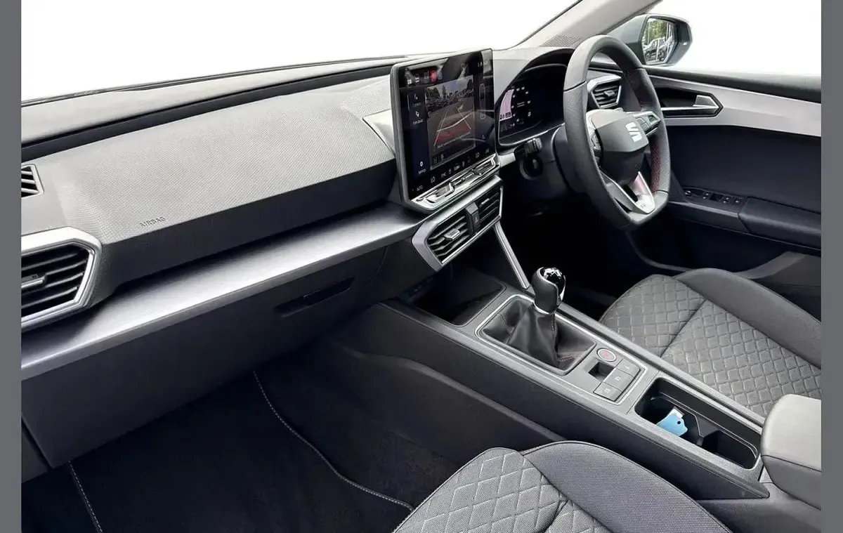 New Seat Leon FR 113 HP (83 kW) 2026 Blue Hatchback