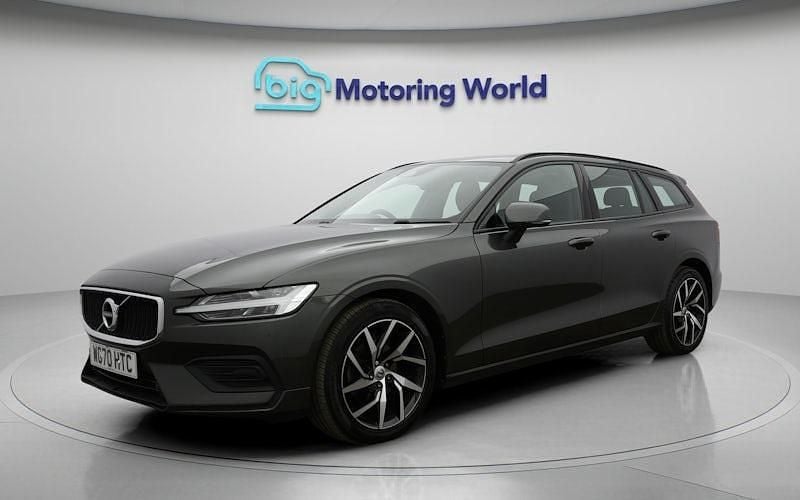 Second-hand Volvo V60 Momentum 150 CP (110 kW) 2020 Gri Break