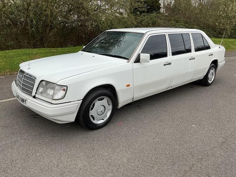 Used Mercedes E250 1994 Alpine white Sedan
