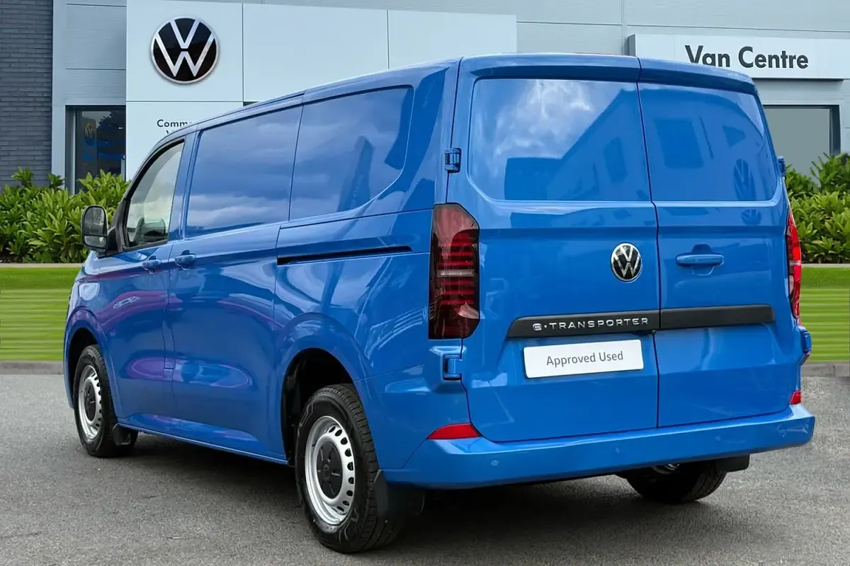 Novo VW Transporter 100 kW (136 HP) 2026 Azul Van