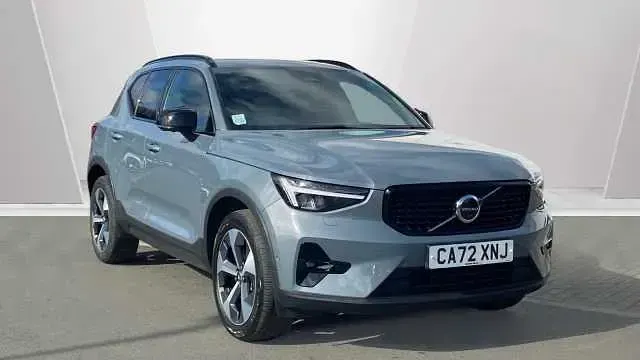 Usado Volvo XC40 Ultimate 194 HP (142 kW) 2023 SUV