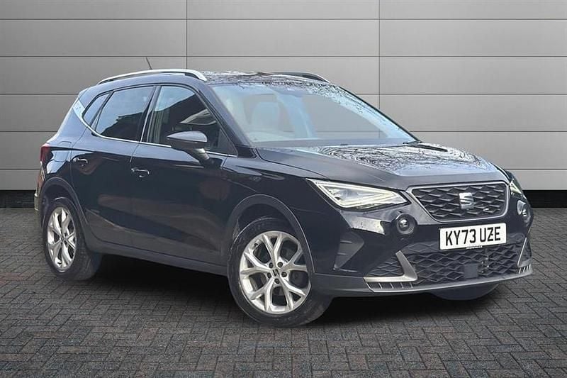 Used Seat Arona FR 110 HP (80 kW) 2023 Magnetic tech grey with black roof SUV