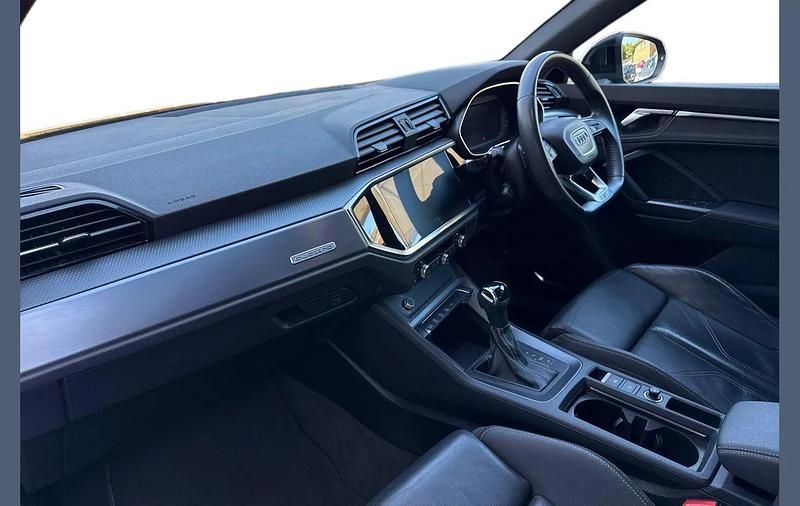 Used Audi Q3 S-Line 187 HP (137 kW) 2019 Black SUV