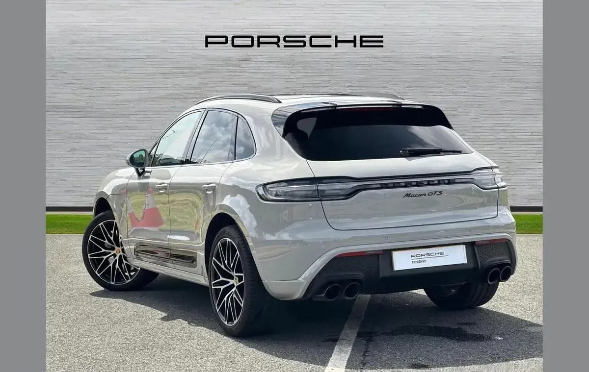 Used Porsche Macan 434 HP (319 kW) 2025 Grey SUV