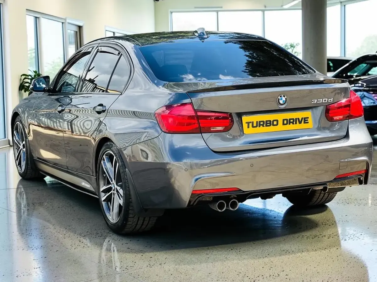 Usata BMW 330 M Sport 2017 Grigio Berlina