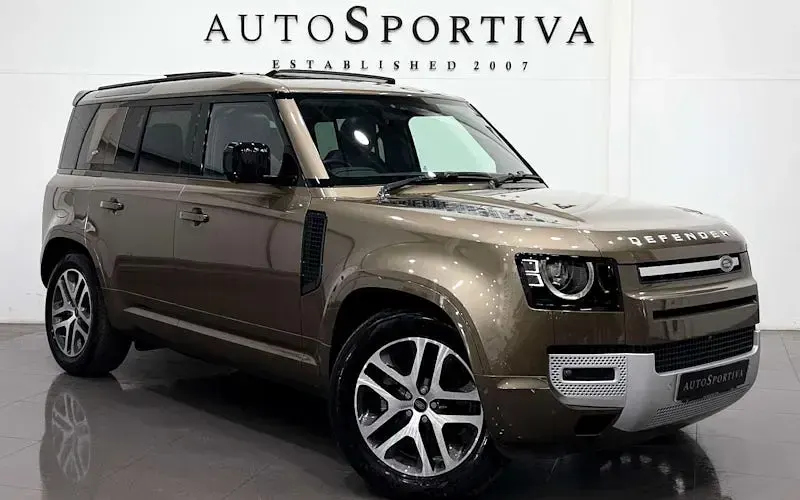 Used Land Rover Defender 249 HP (183 kW) 2023 SUV