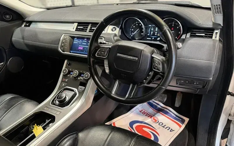 Used Land Rover Range Rover evoque SE 179 HP (131 kW) 2018 Hatchback