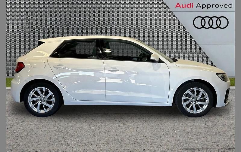 Used Audi A1 Sport 113 HP (83 kW) 2020 White SUV
