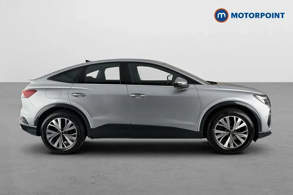 Used Audi Q4 e-tron Sport 125 kW (170 HP) 2022 Silver SUV