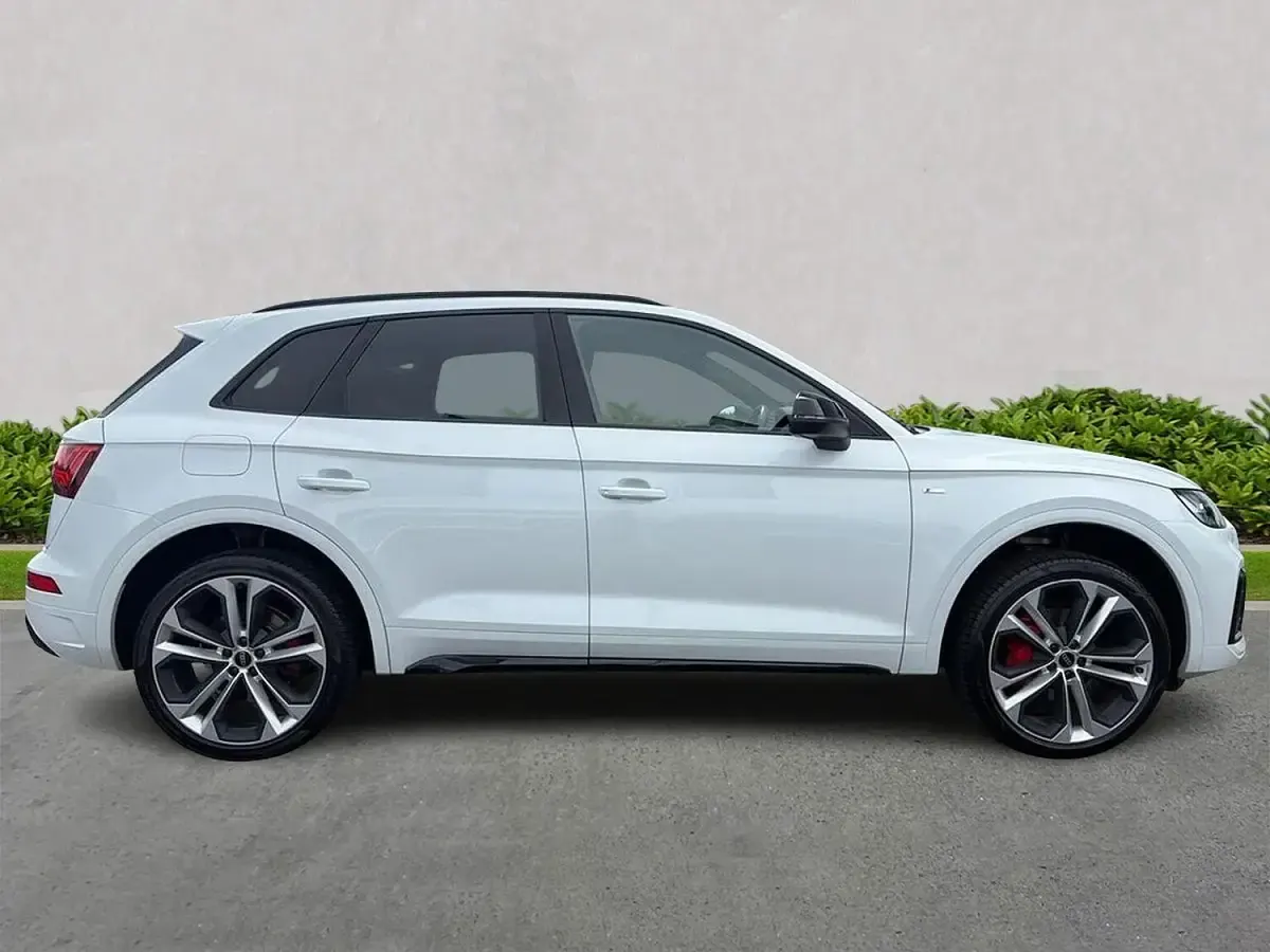 Used Audi Q5 Performance 204 HP (150 kW) 2023 White SUV