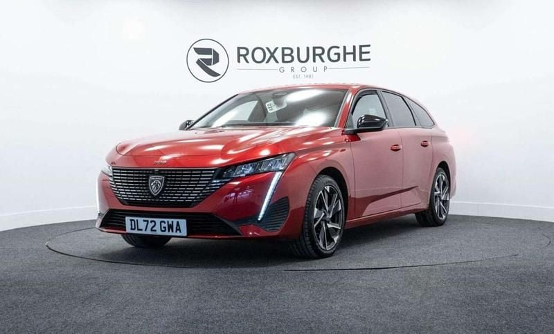 Used Peugeot 308 SW Allure Premium 130 HP (95 kW) 2023 Red Estate