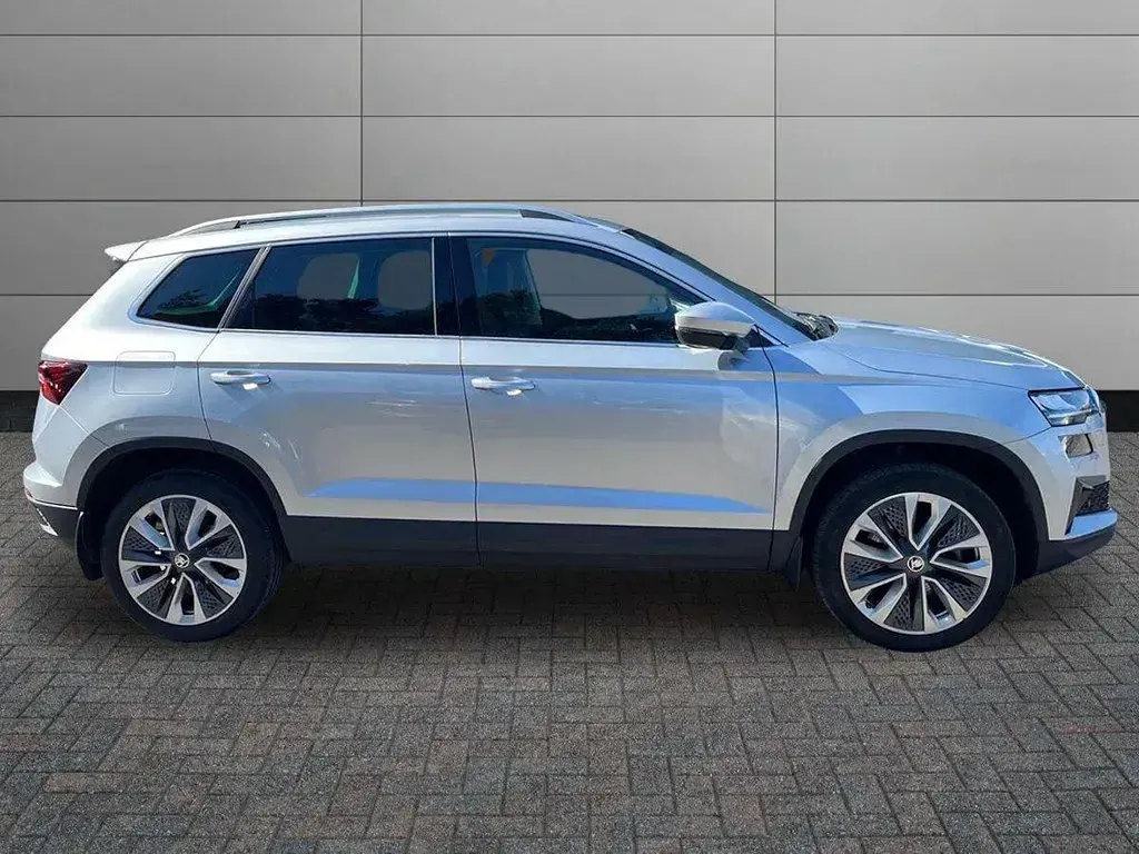Gebraucht Skoda Karoq SE L 150 PS (110 kW) 2023 Silber SUV