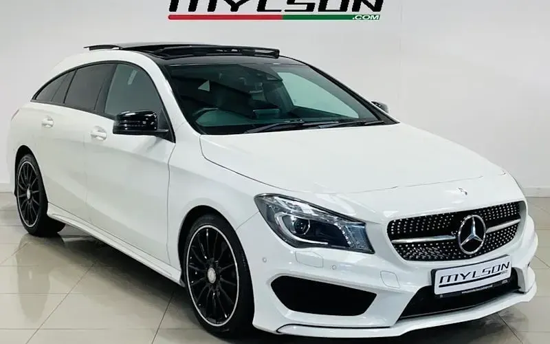 Begagnad Mercedes CLA220 Shooting Brake AMG 177 HK (130 kW) 2015 Kombi