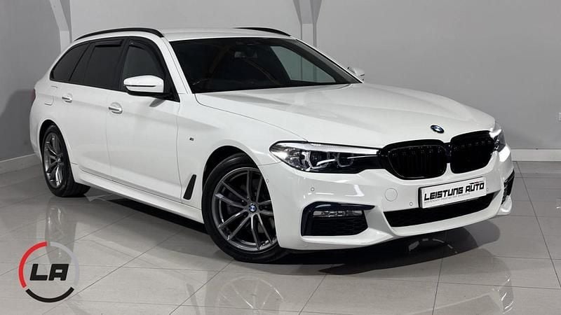 White Used 2018 BMW 520 M Sport Estate | £15,750 (Fair price) - Image 1/4