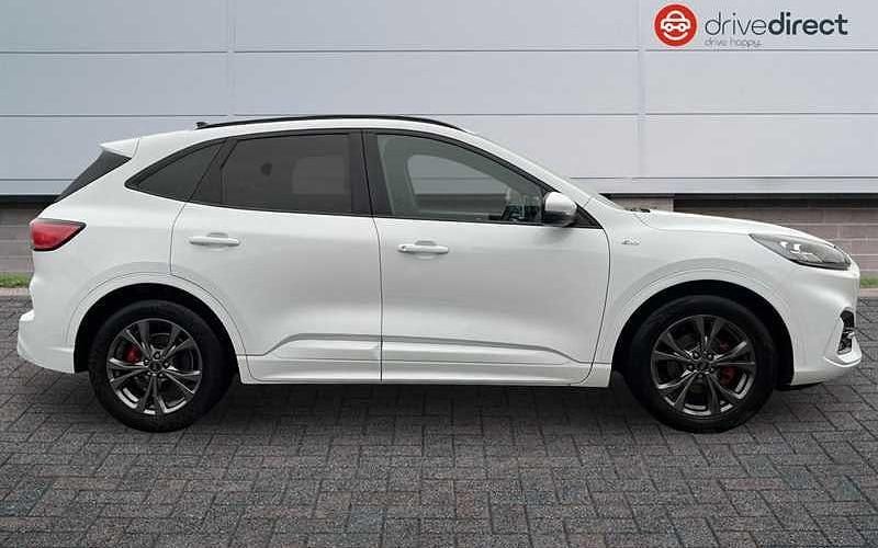 Used Ford Kuga ST-Line 120 HP (88 kW) 2021 White SUV