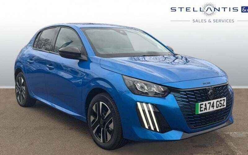 Blue New 2024 Peugeot e-208 Style Hatchback | £17,007 - Image 1/4