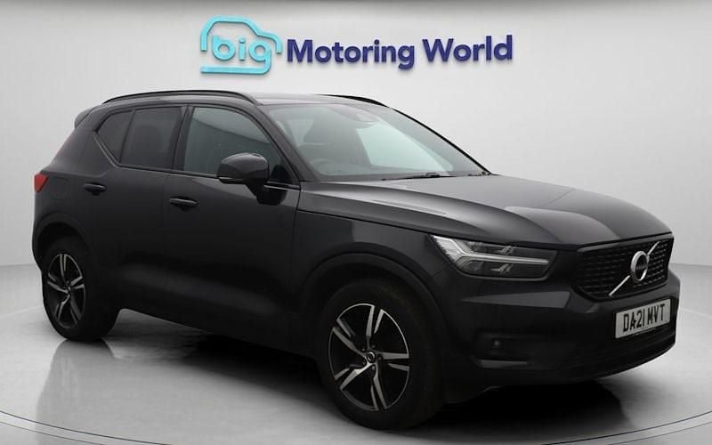 Used 2022 Volvo XC40 R-Design SUV | £19,000 (Fair price) - Image 1/4